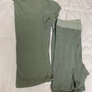 SKIMS Pointelle Mineral T-shirt (L) and Boxer (M)